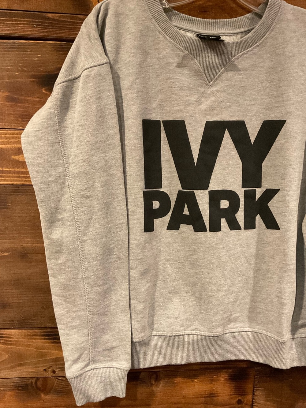 Ivy Park Women’s Crewneck Sweatshirt Oversized - Gray size Small - Picture 3 of 5